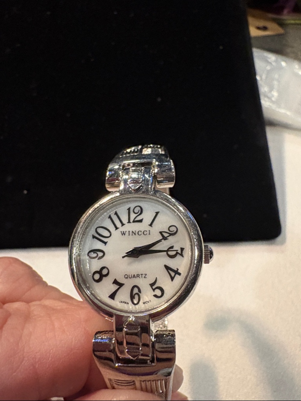 Women's Silver Round Dial Quartz Watch - White Face